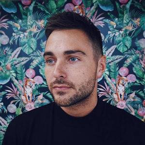 Meet your Posher, Weston